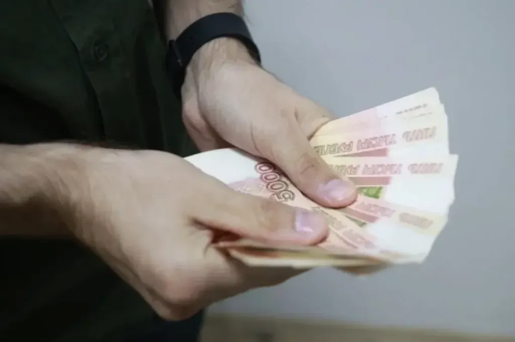 Более 28 тысяч работающих родителей Алтая получили семейную выплату